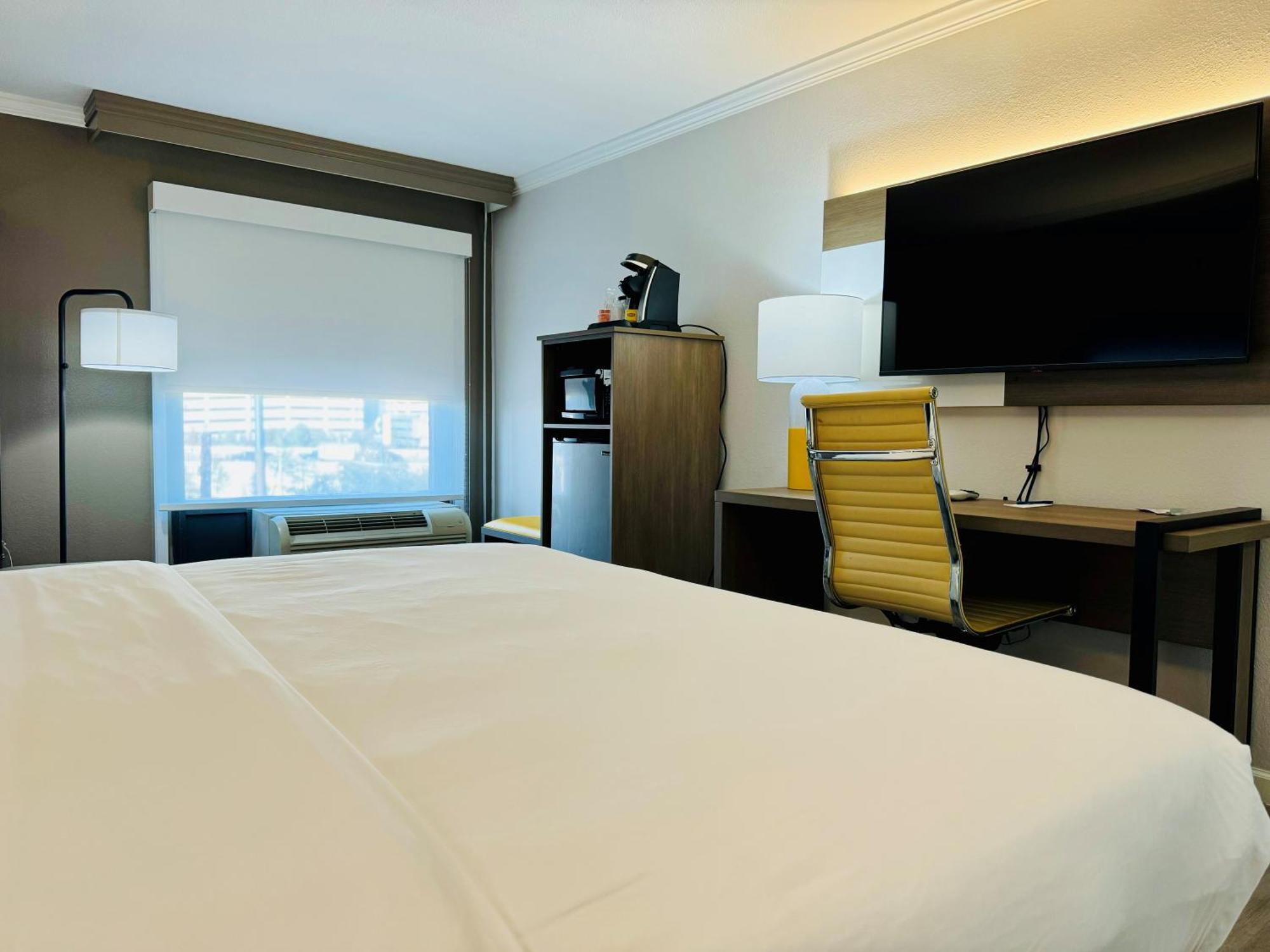 Comfort Inn & Suites Houston I-10 West Energy Corridor Zewnętrze zdjęcie